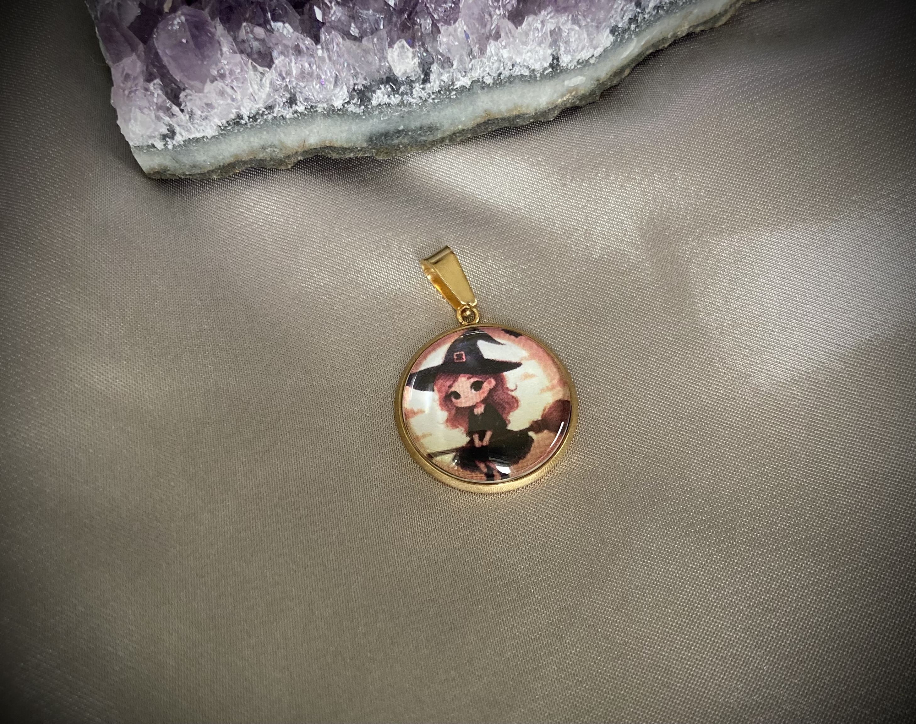 Pendentif Sorcière