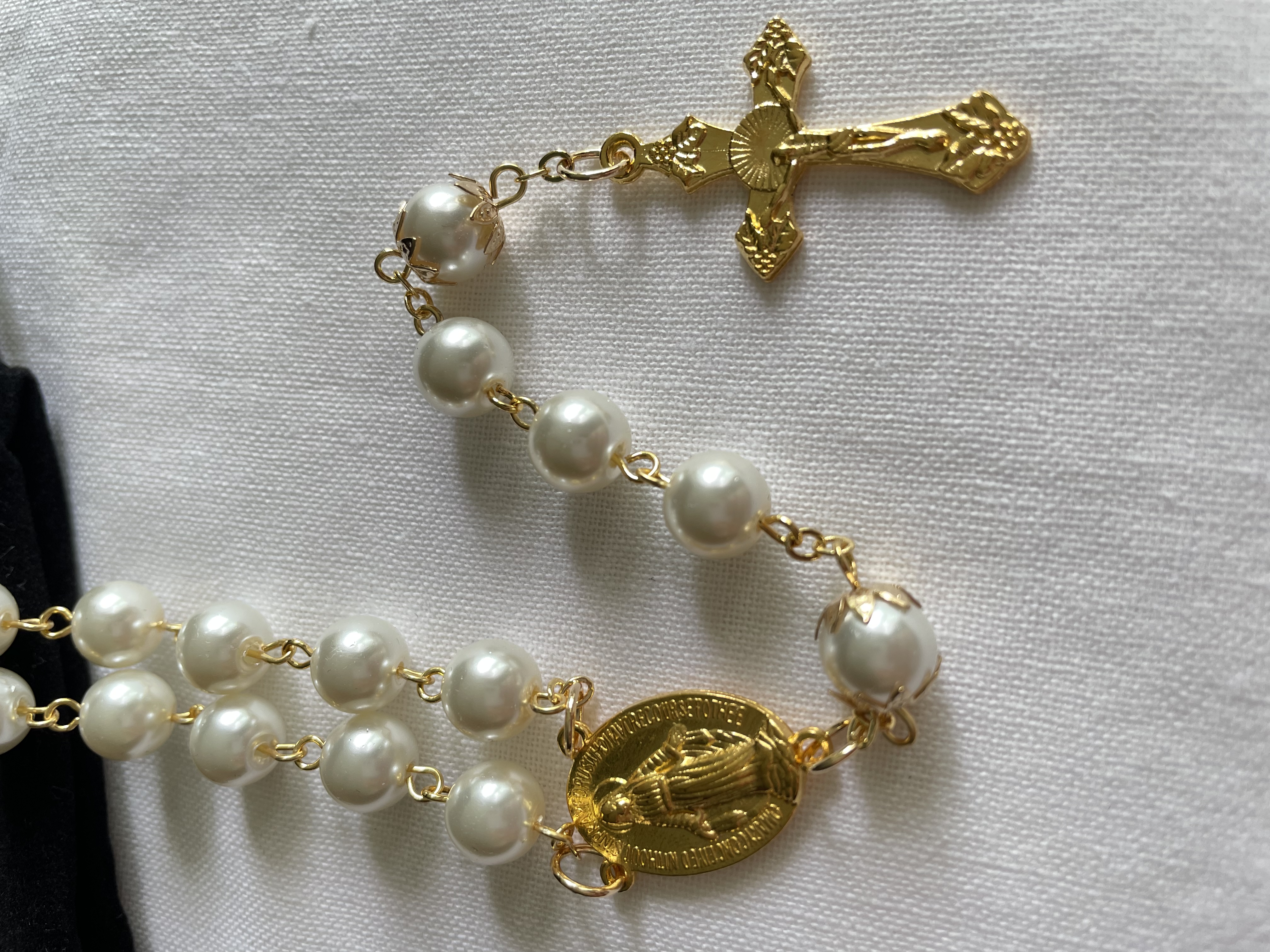 Ivory Glass Pearl with Gold Accents