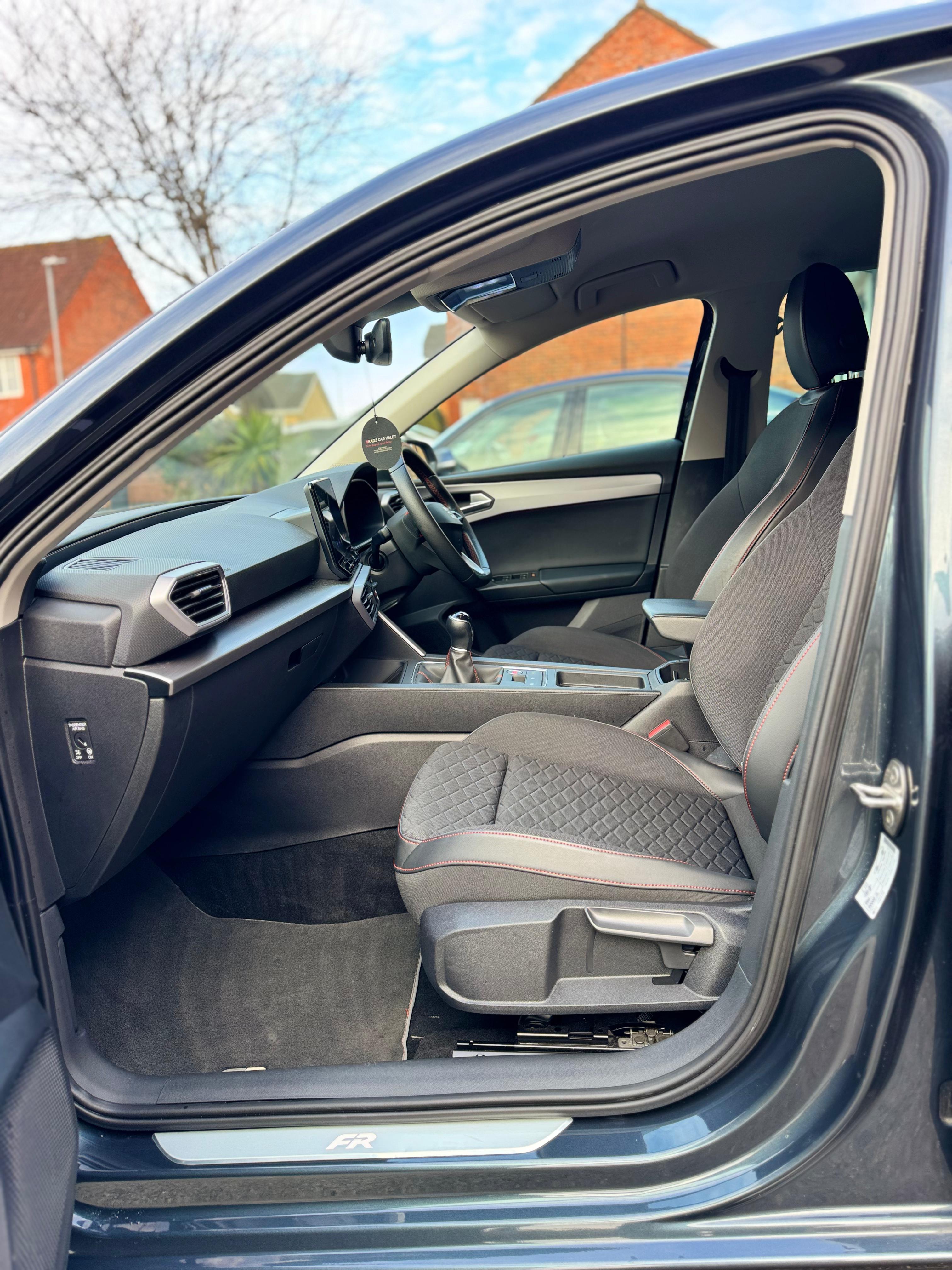 Full Valet (Small Cars - Hatchback, 5 Seaters, Coupe, Estate)