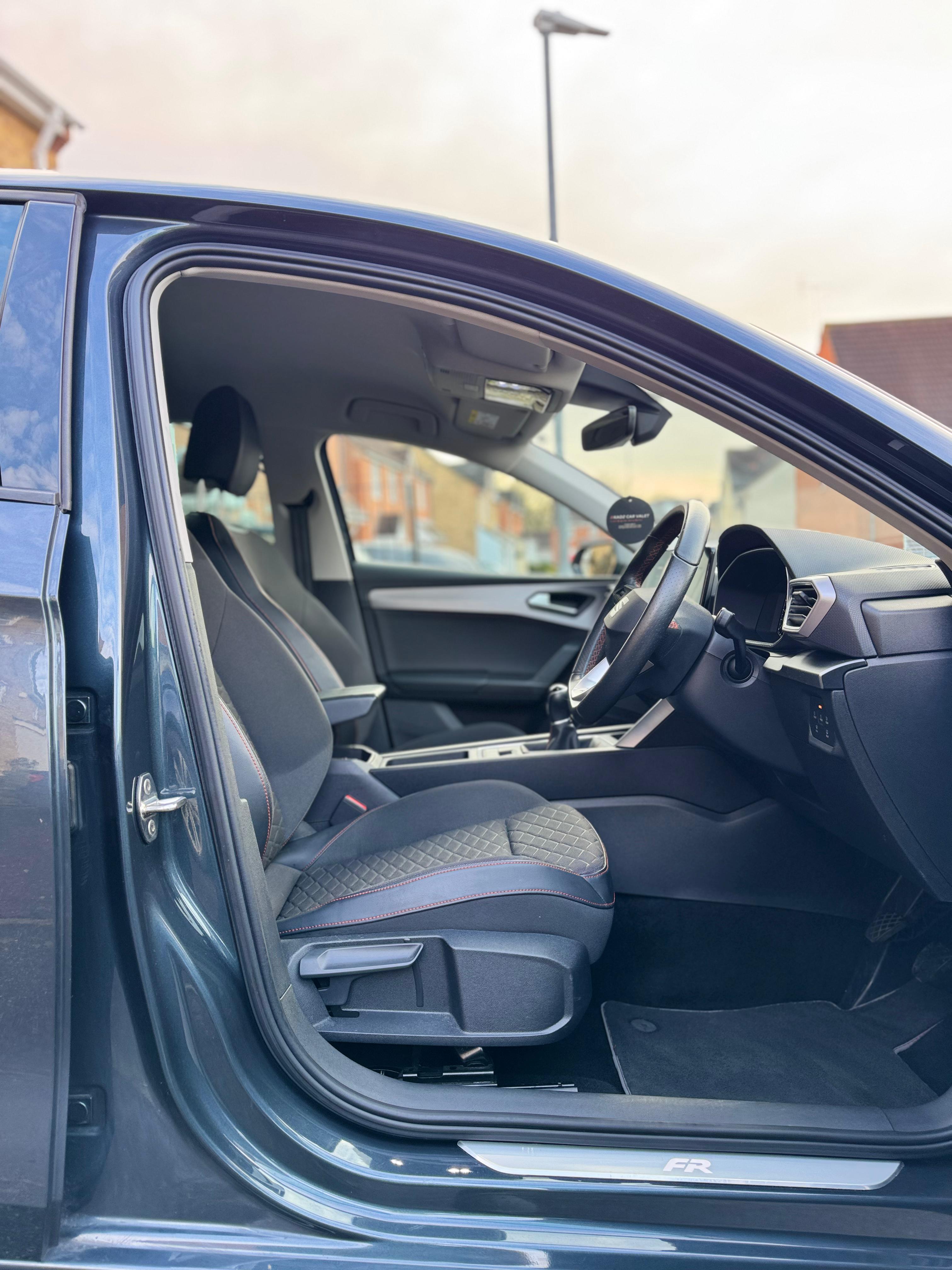 Full Valet (Small Cars - Hatchback, 5 Seaters, Coupe, Estate)