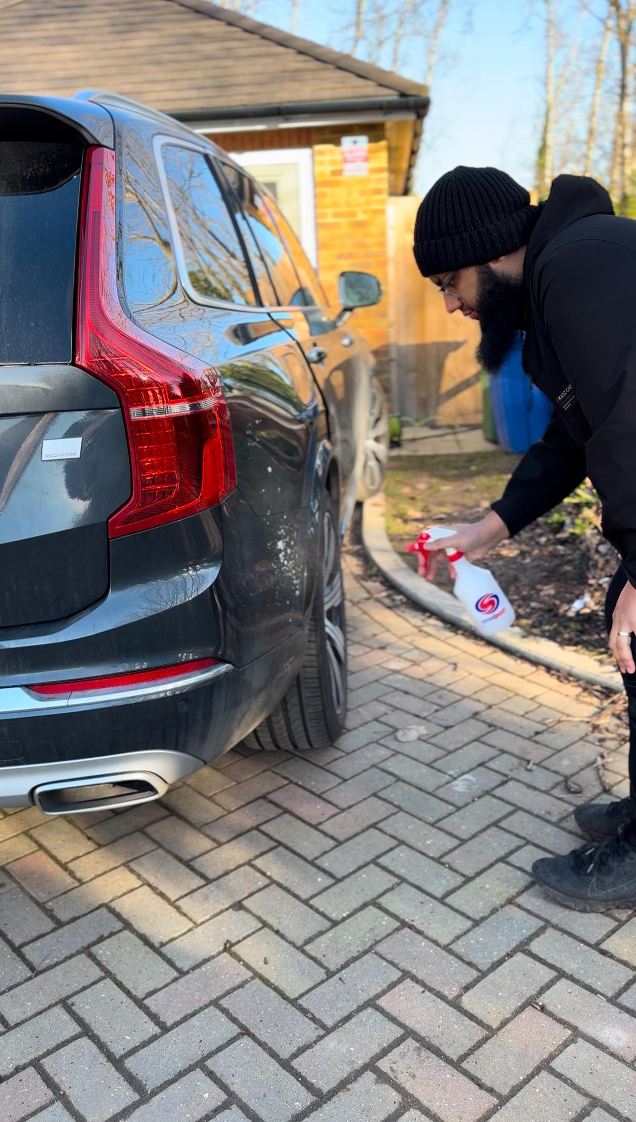 Ultimate Finish + 9 Year Ceramic Coating (Small/Large Vehicles)