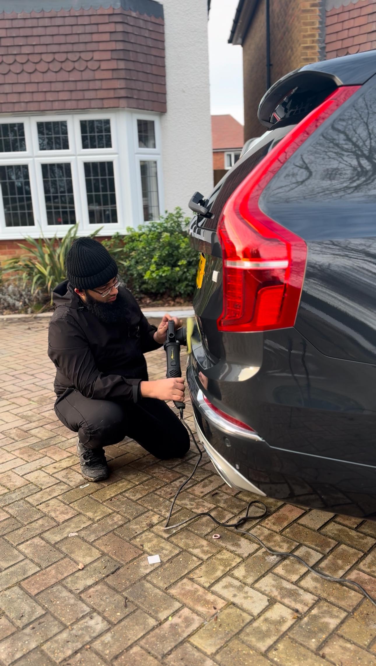 Ultimate Finish + 9 Year Ceramic Coating (Small/Large Vehicles)