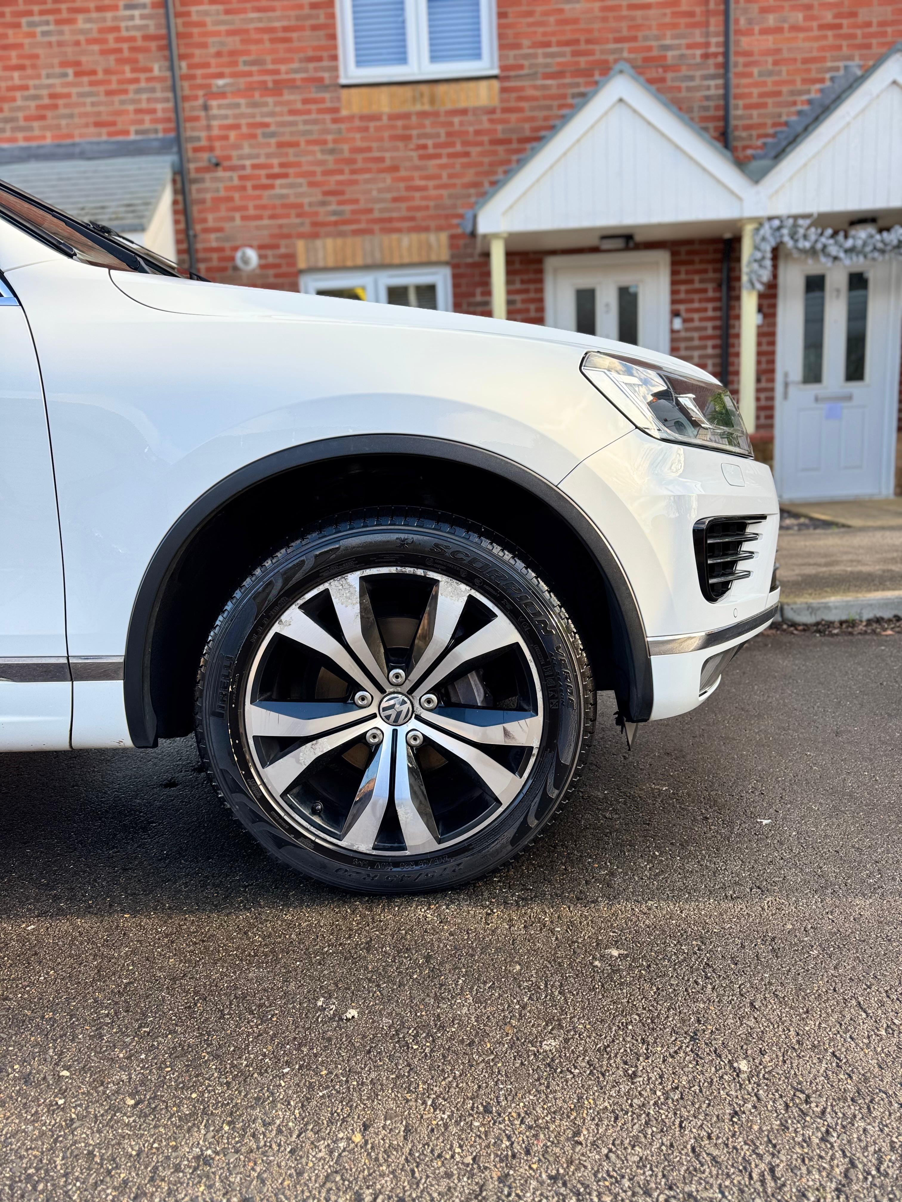 Full Valet (Large Cars - SUV, 7 Seaters)