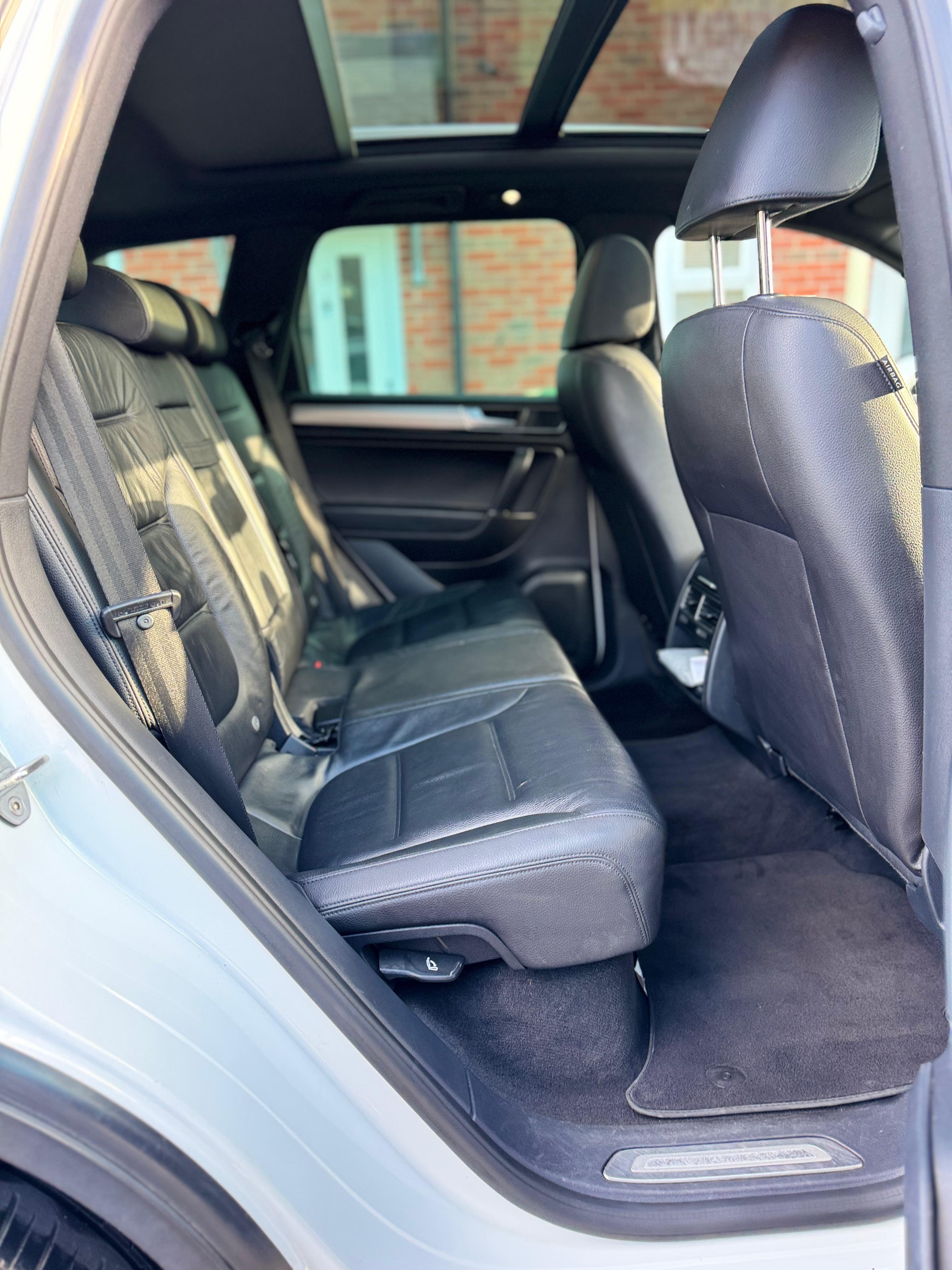 Full Valet (Large Cars - SUV, 7 Seaters)