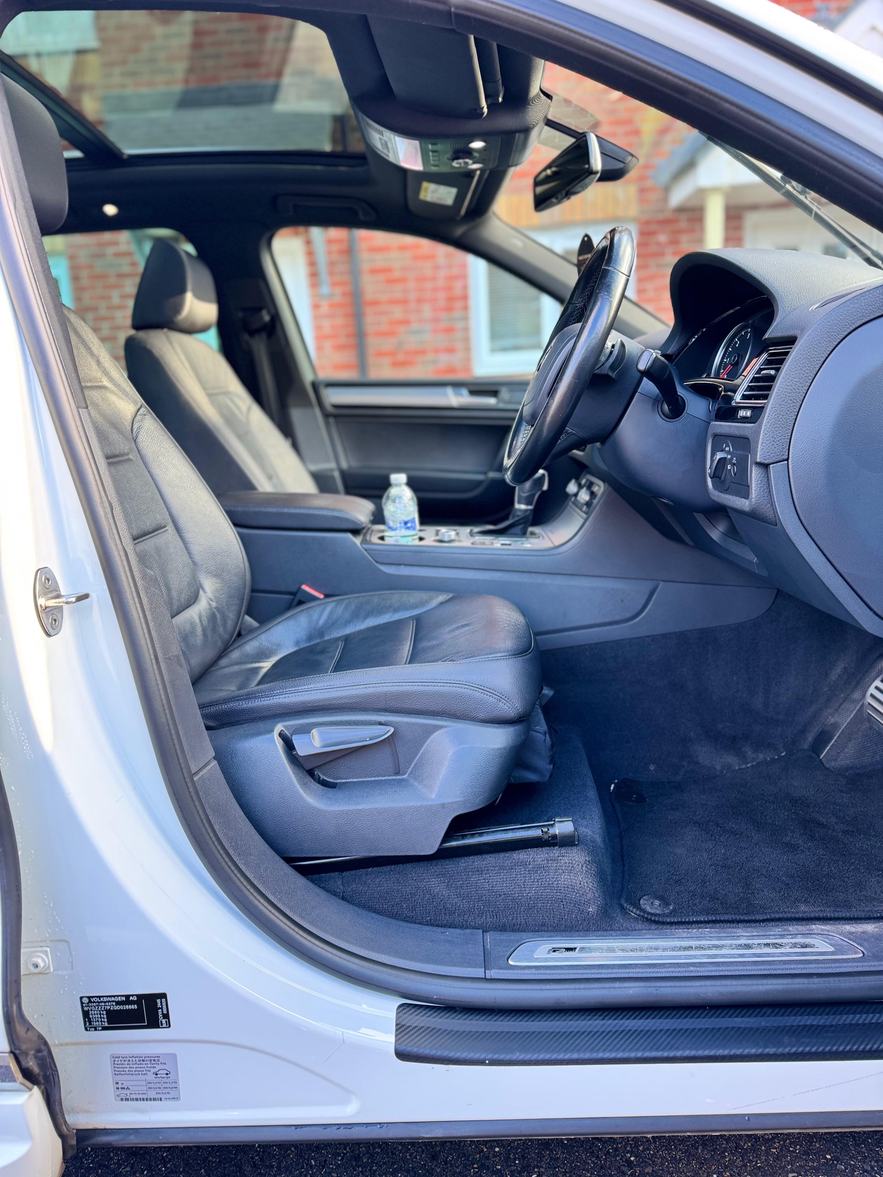 Full Valet (Large Cars - SUV, 7 Seaters)