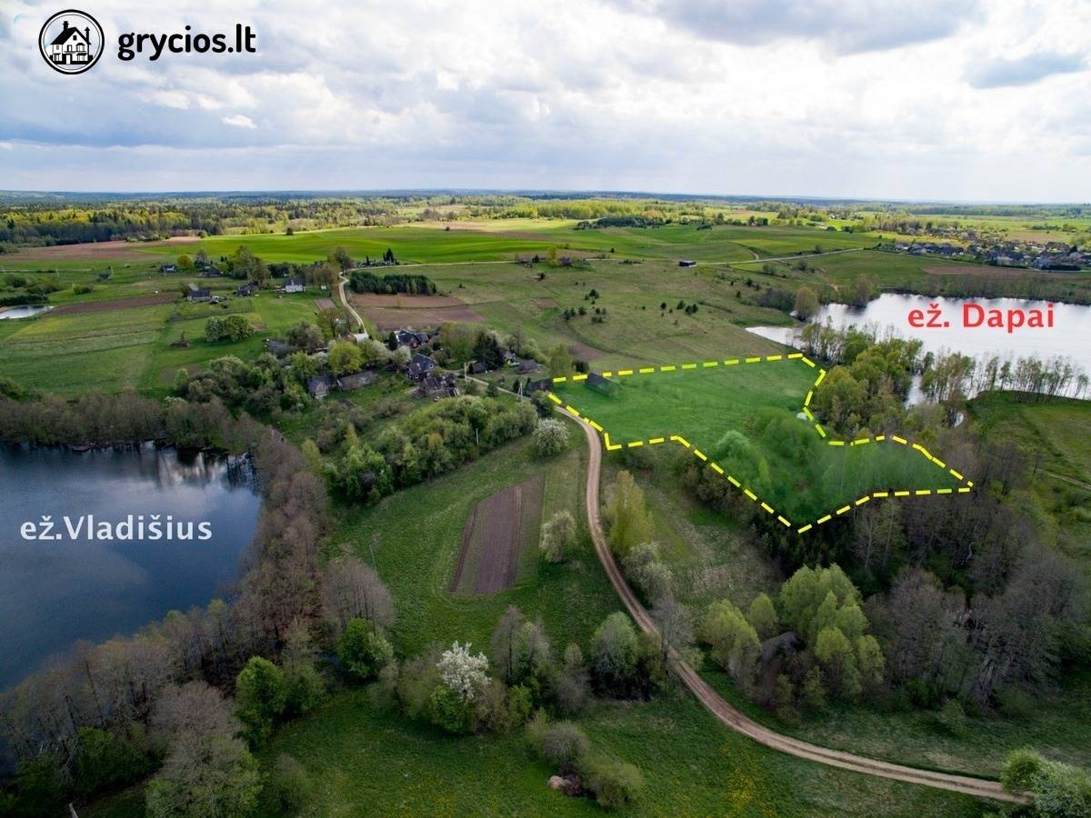 Trakų raj., Raipolio k., prie Dapų ež. paduodamas 1,326 ha sklypas su pastatais