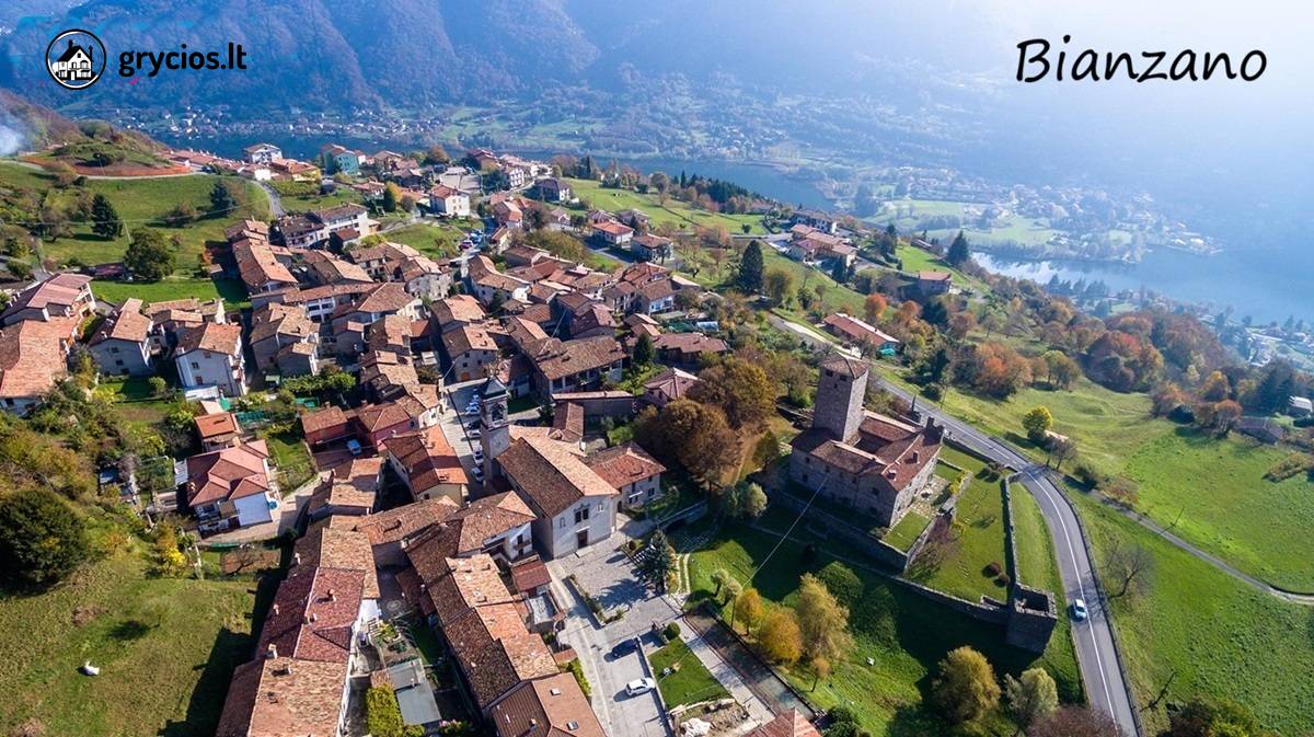Italijoje, Lombardijos reg., Bianzano mstl., parduodama vila su vaizdu į ežerą ir kalnus