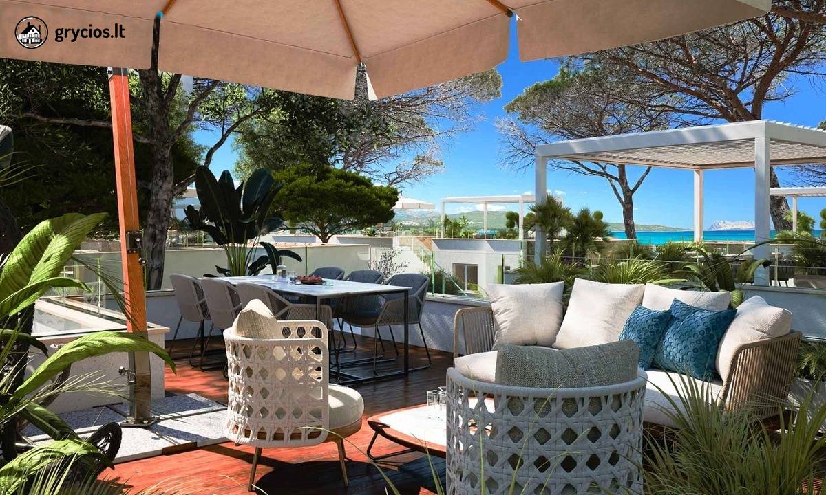 Italijoje, Apulijos reg., Castellaneta Marina kurorto pakrantėje parduodama 159 m² vila su oranžerija ant stogo