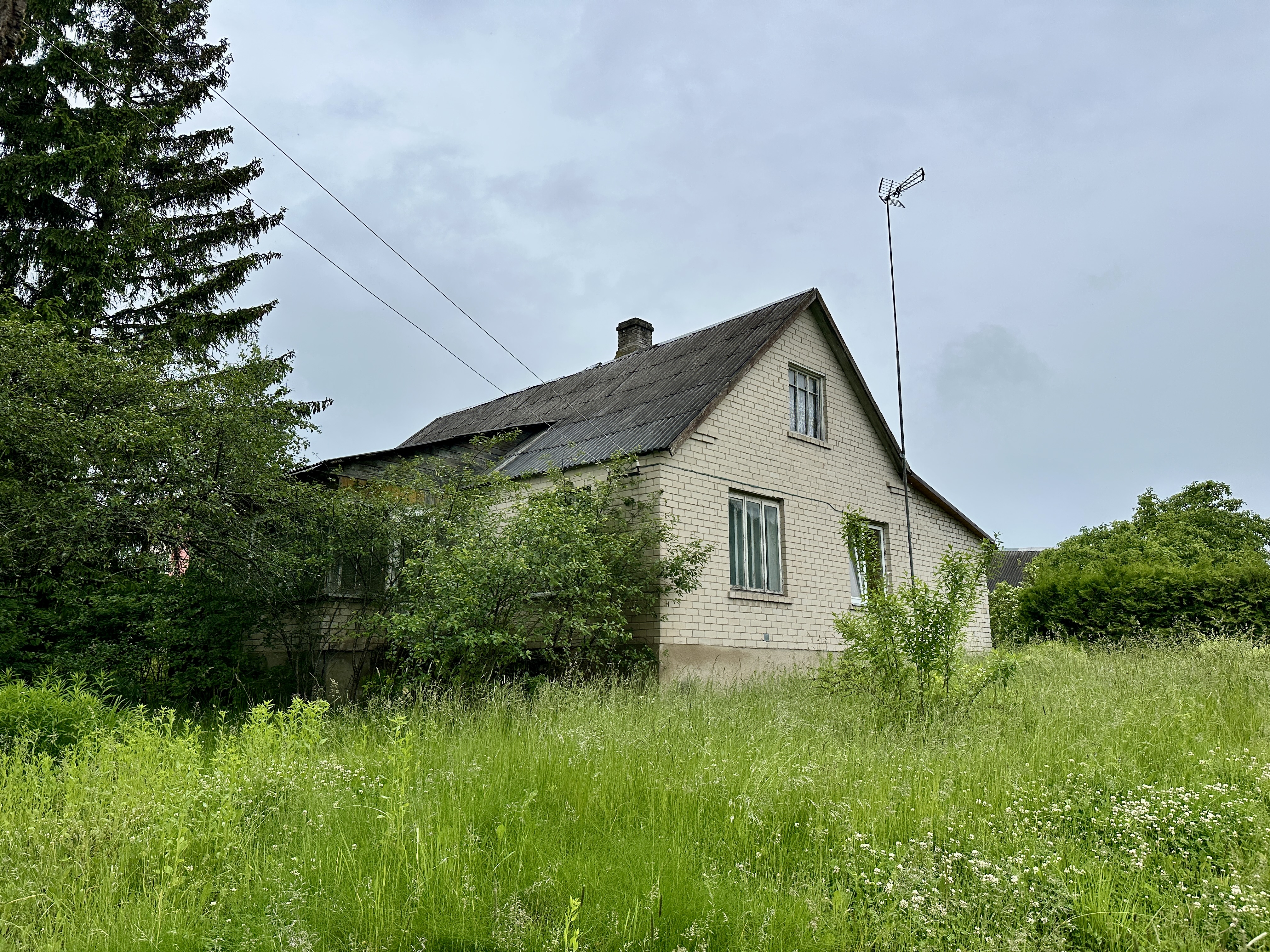 Ignalinos raj., Kaniūkų kaime, parduodama 120.74 kv.m. sodyba