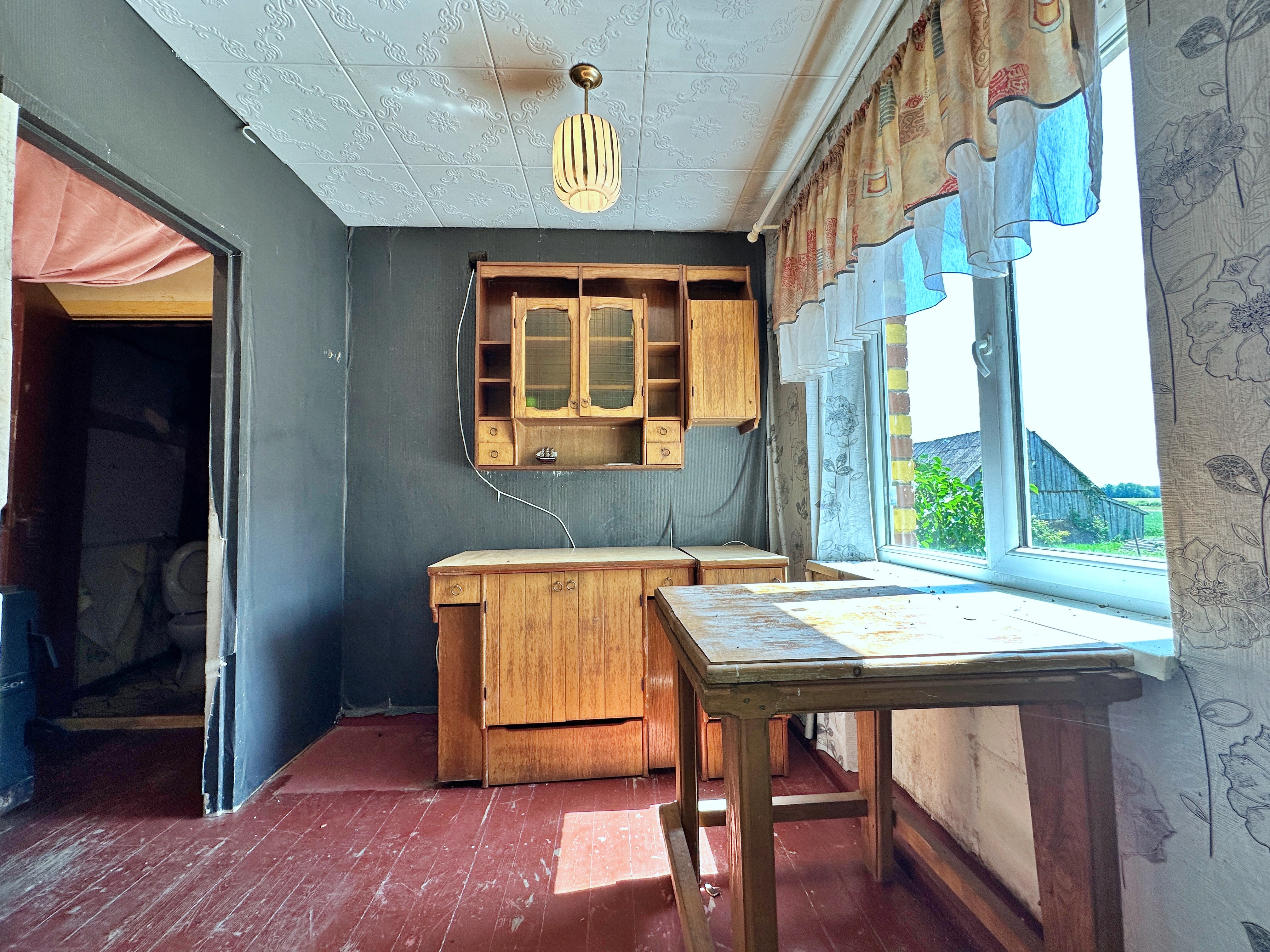 Rokiškio rajone, Apaščios kaime, parduodamas gyvenamasis namas