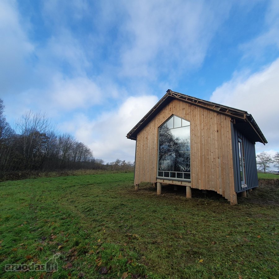 Širvintų rajone, Rusių Rago kaime, parduodamas karkasinis namas