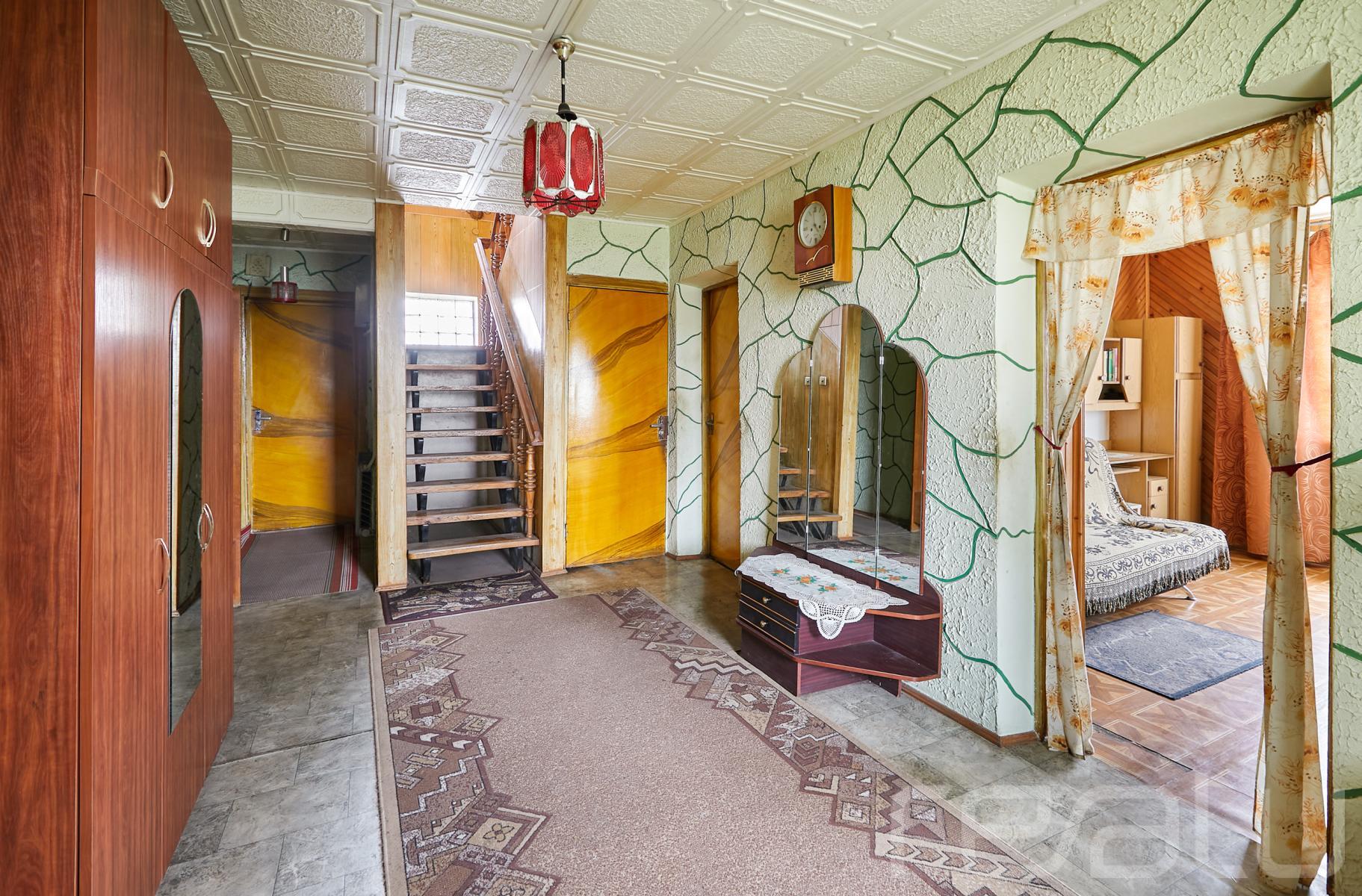 Kaišiadorių rajone, Kunionių kaime parduodamas 207,87 kv.m. namas