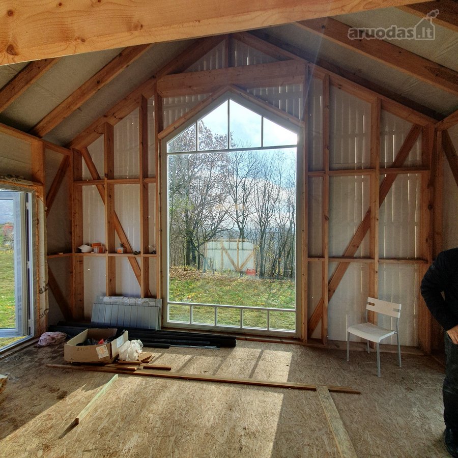 Širvintų rajone, Rusių Rago kaime, parduodamas karkasinis namas