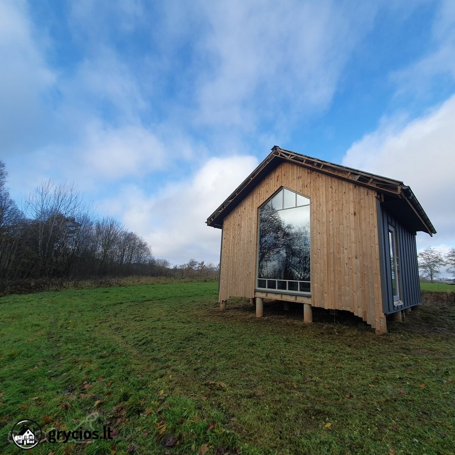 Širvintų rajone, Rusių Rago kaime, parduodamas karkasinis namas