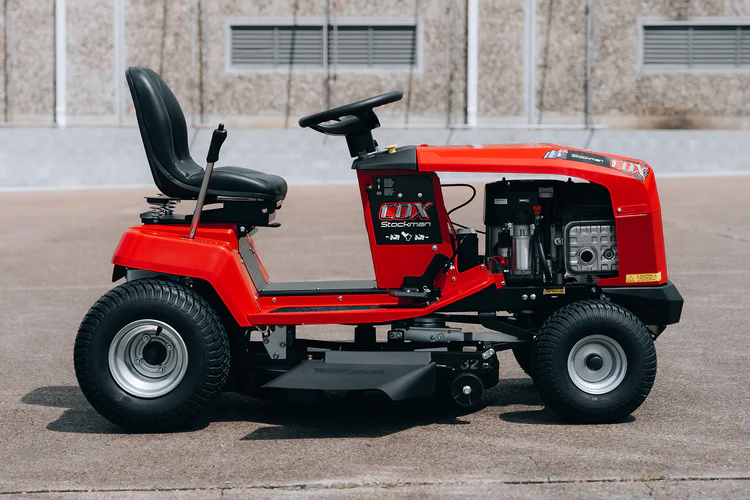 COX STOCKMAN PLUS, 18.5HP/32", AUTO DIFF LOCK