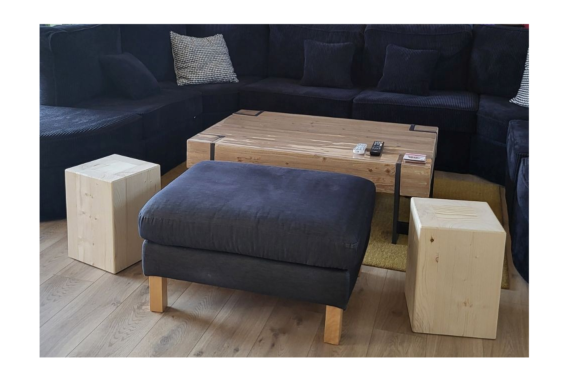 Tabouret en bois 29x29 cm