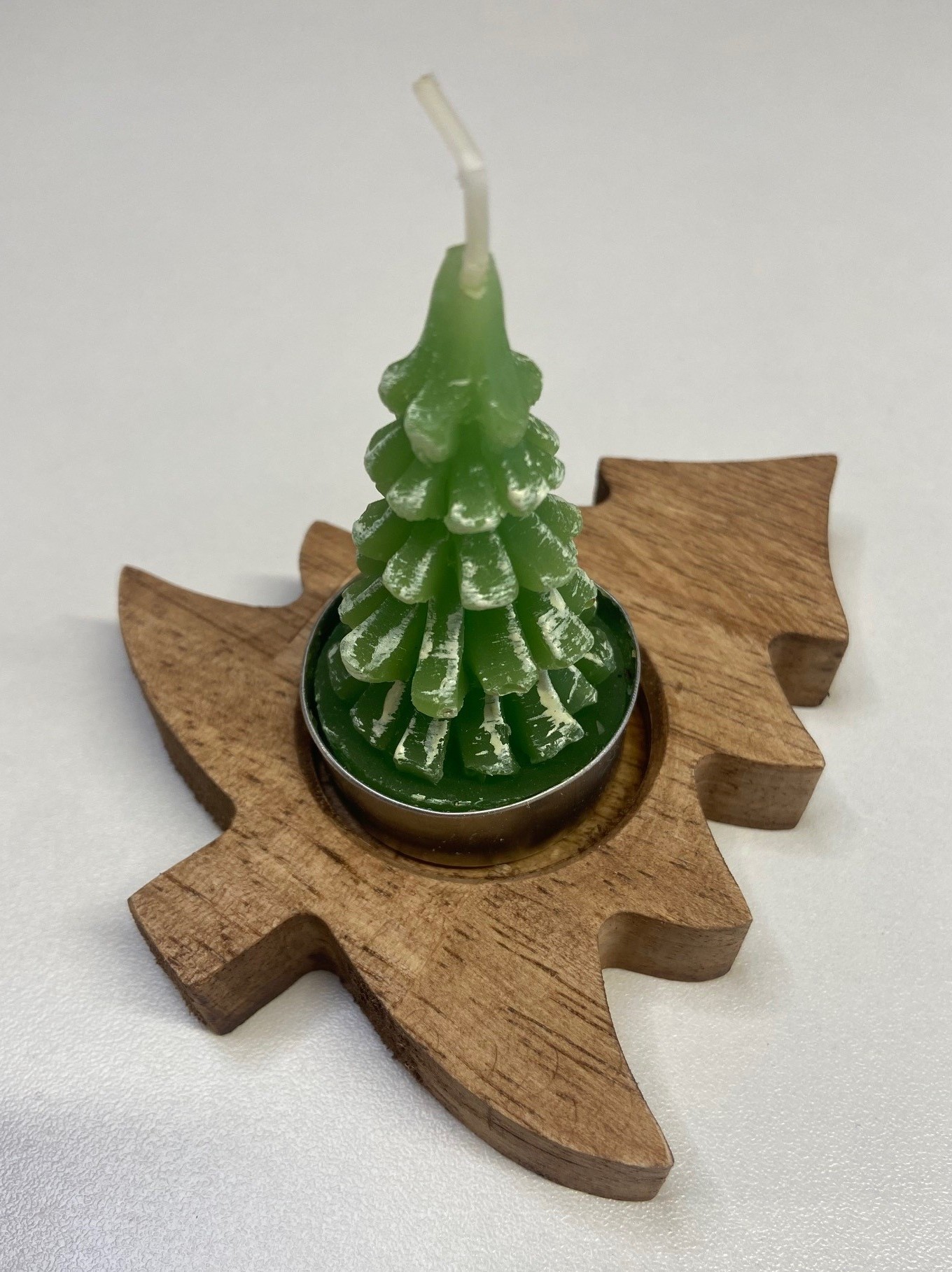 Support en bois pour bougie en forme de sapin