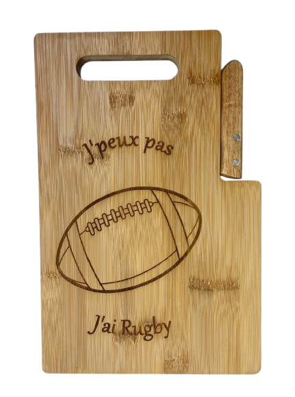 Planche à saucisson avec couteau