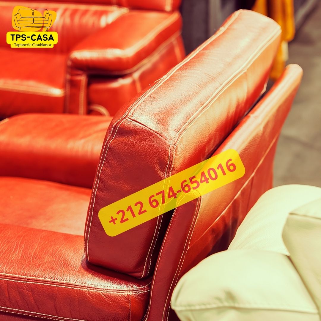 Fauteuil en cuir rouge