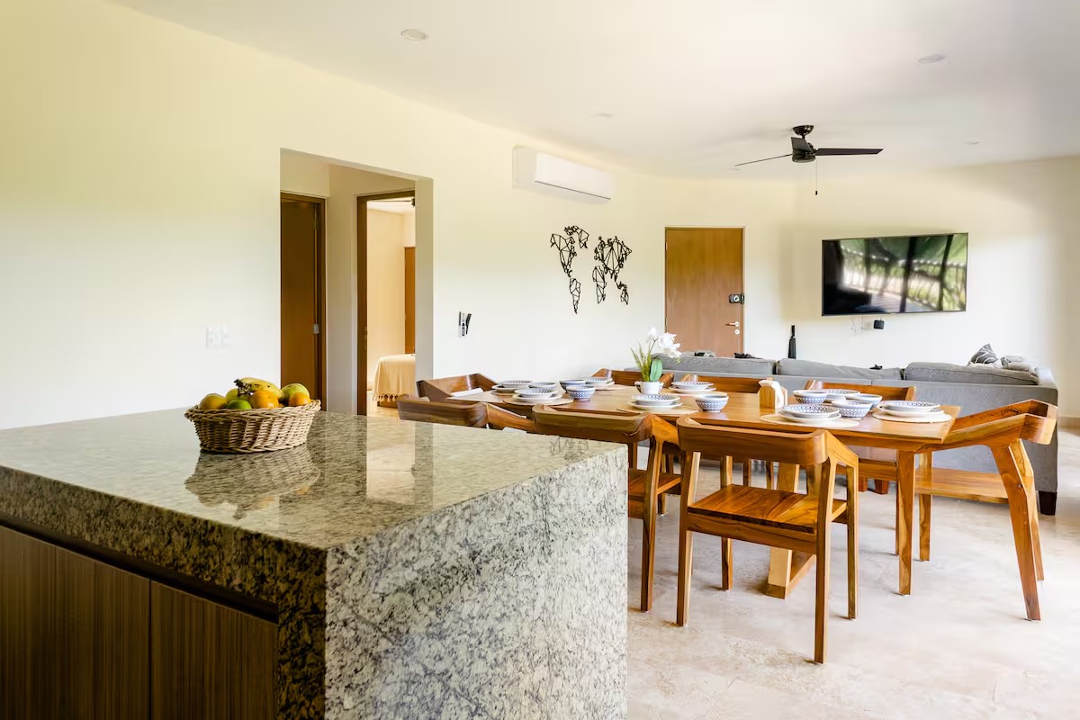 🏡 Penthouse for Rent with Full Amenities – 3 Bedrooms 31000mxn!
