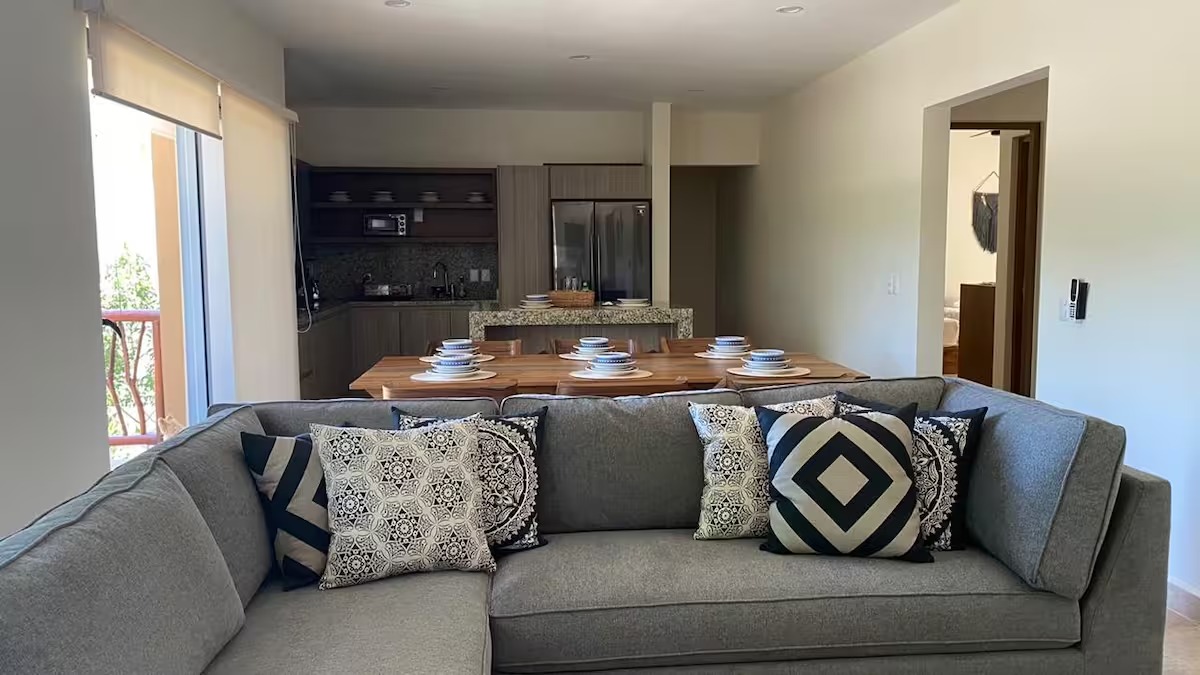 🏡 Penthouse for Rent with Full Amenities – 3 Bedrooms 31000mxn!