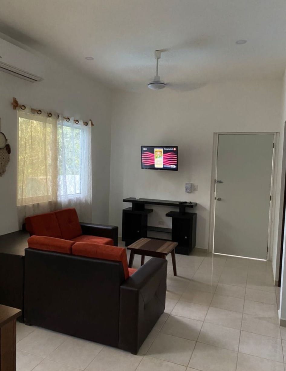 Furnished apartment in La Veleta! 🏘️
