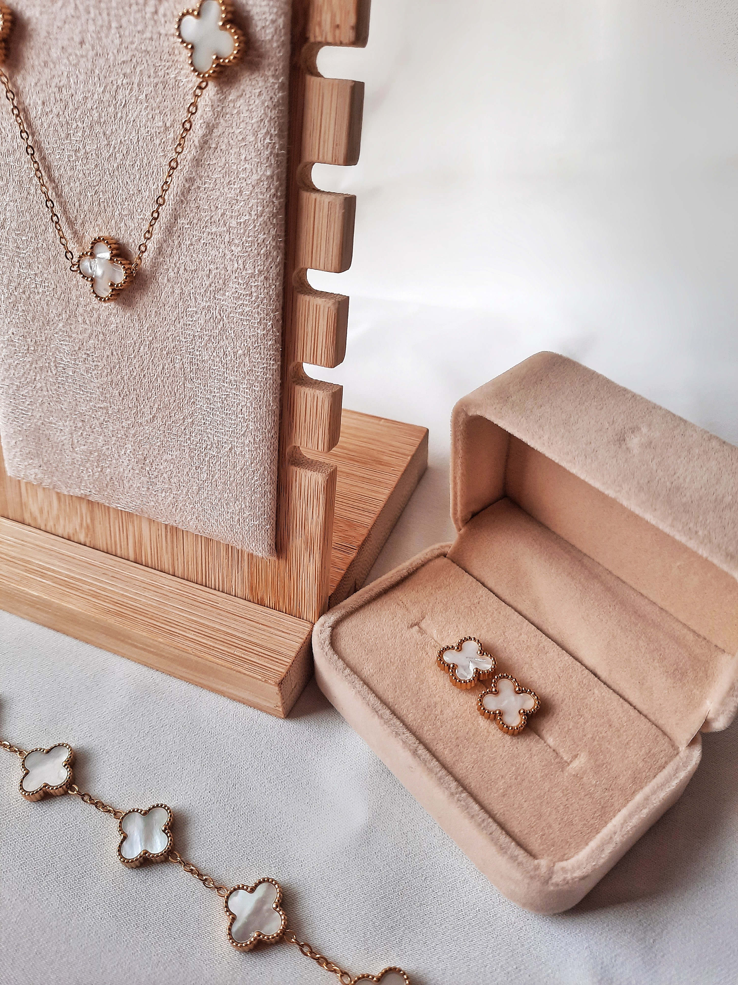 Ensemble Full Ivory Clover 