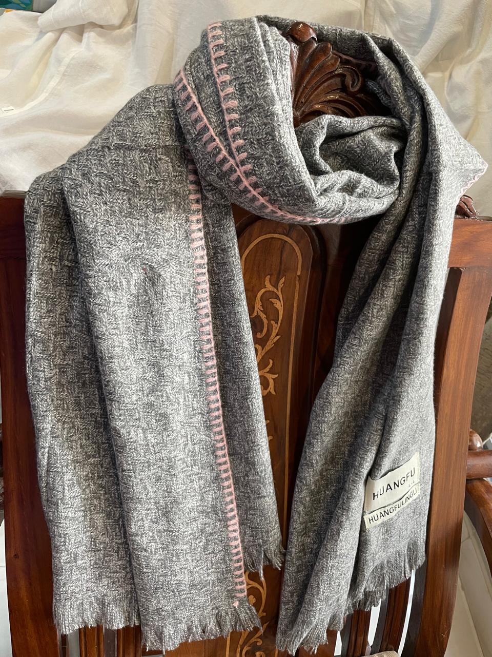 Elegant Grey Woolen Scarf