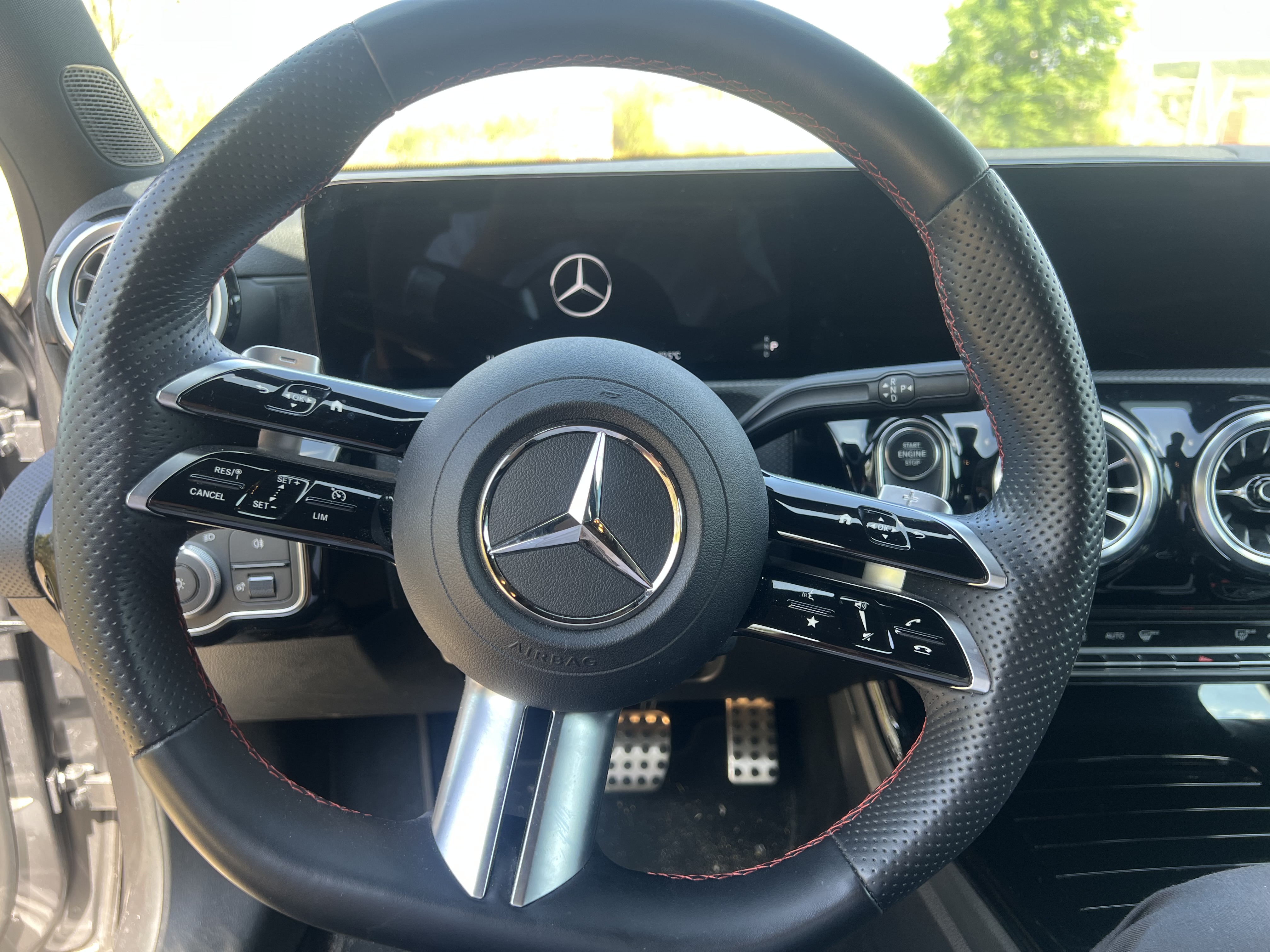 Mercedes-Benz A 250e AMG Híbrido 2023