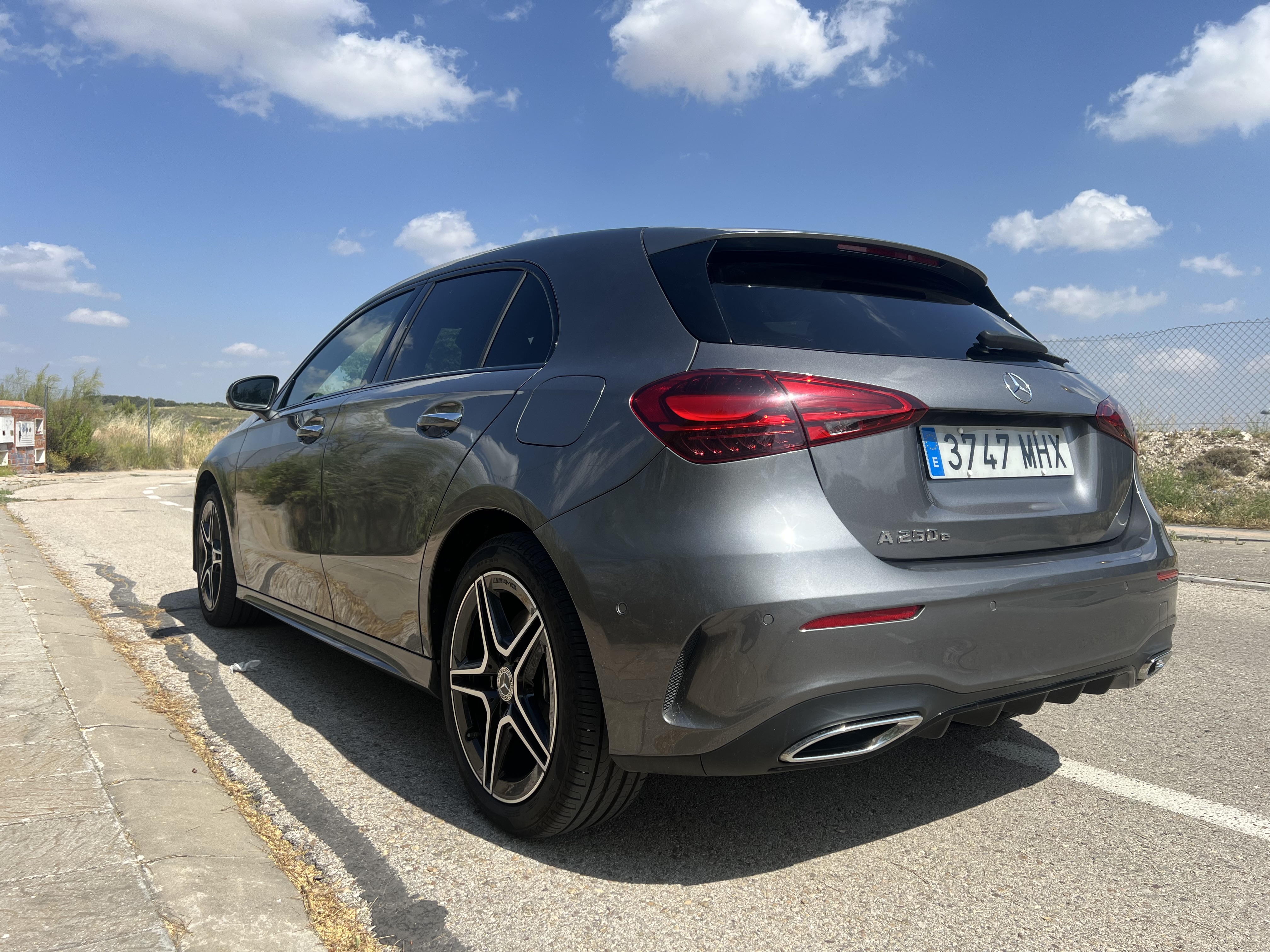 Mercedes-Benz A 250e AMG Híbrido 2023
