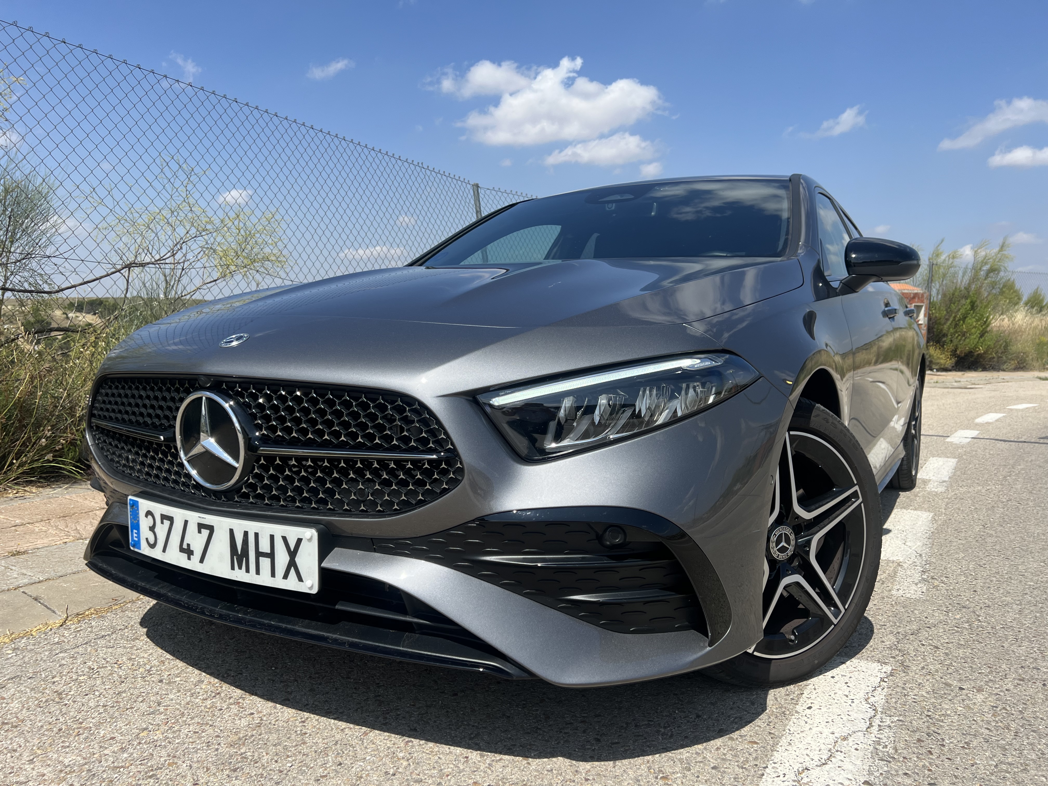 Mercedes-Benz A 250e AMG Híbrido 2023