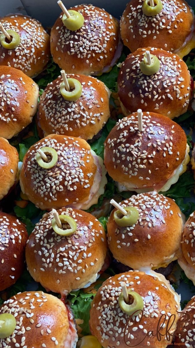 Mini Sliders (12 pcs)