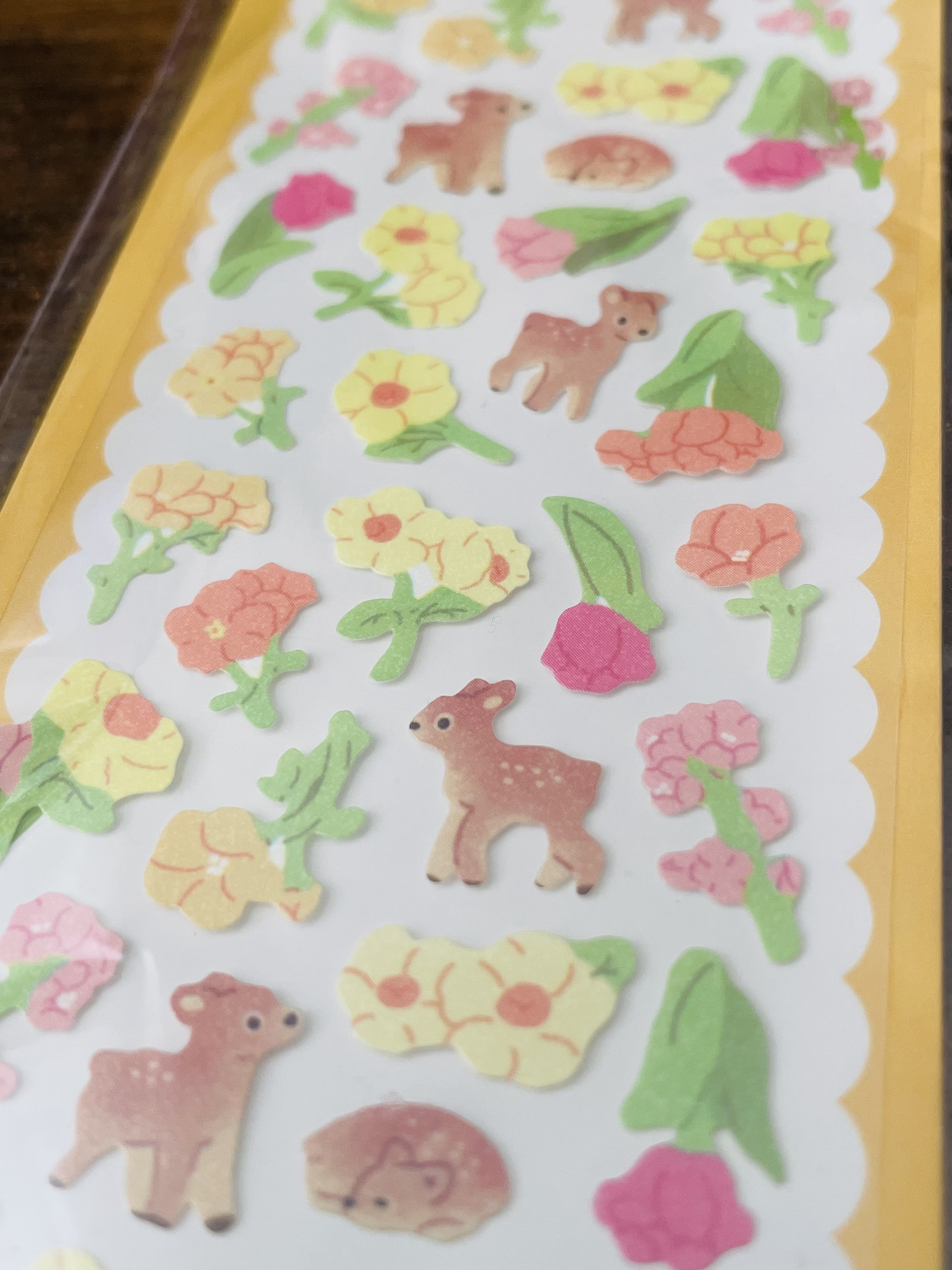 Pomponroom Animal and Flower Sticker Sheet with tweezers