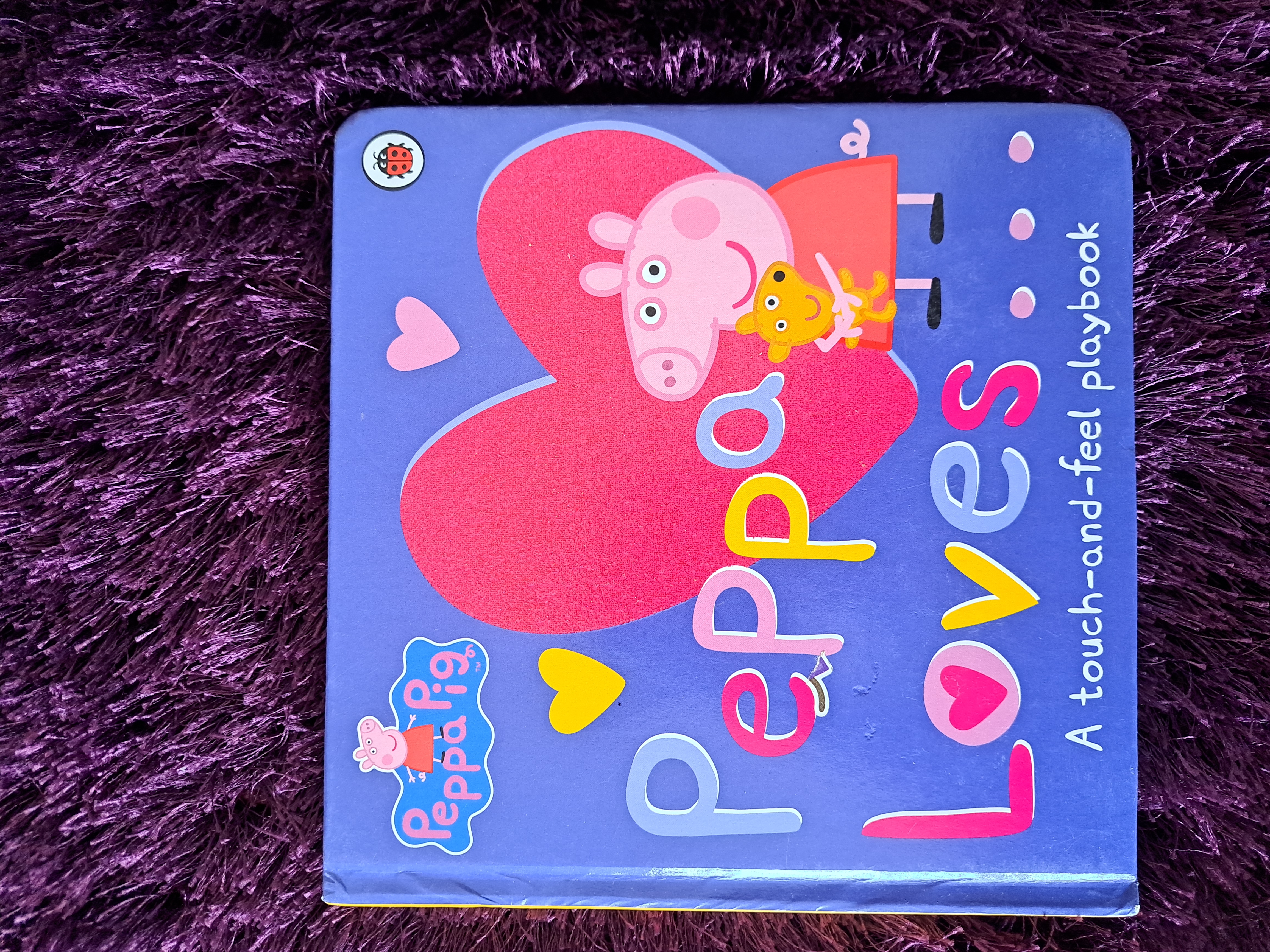 Peppa Loves