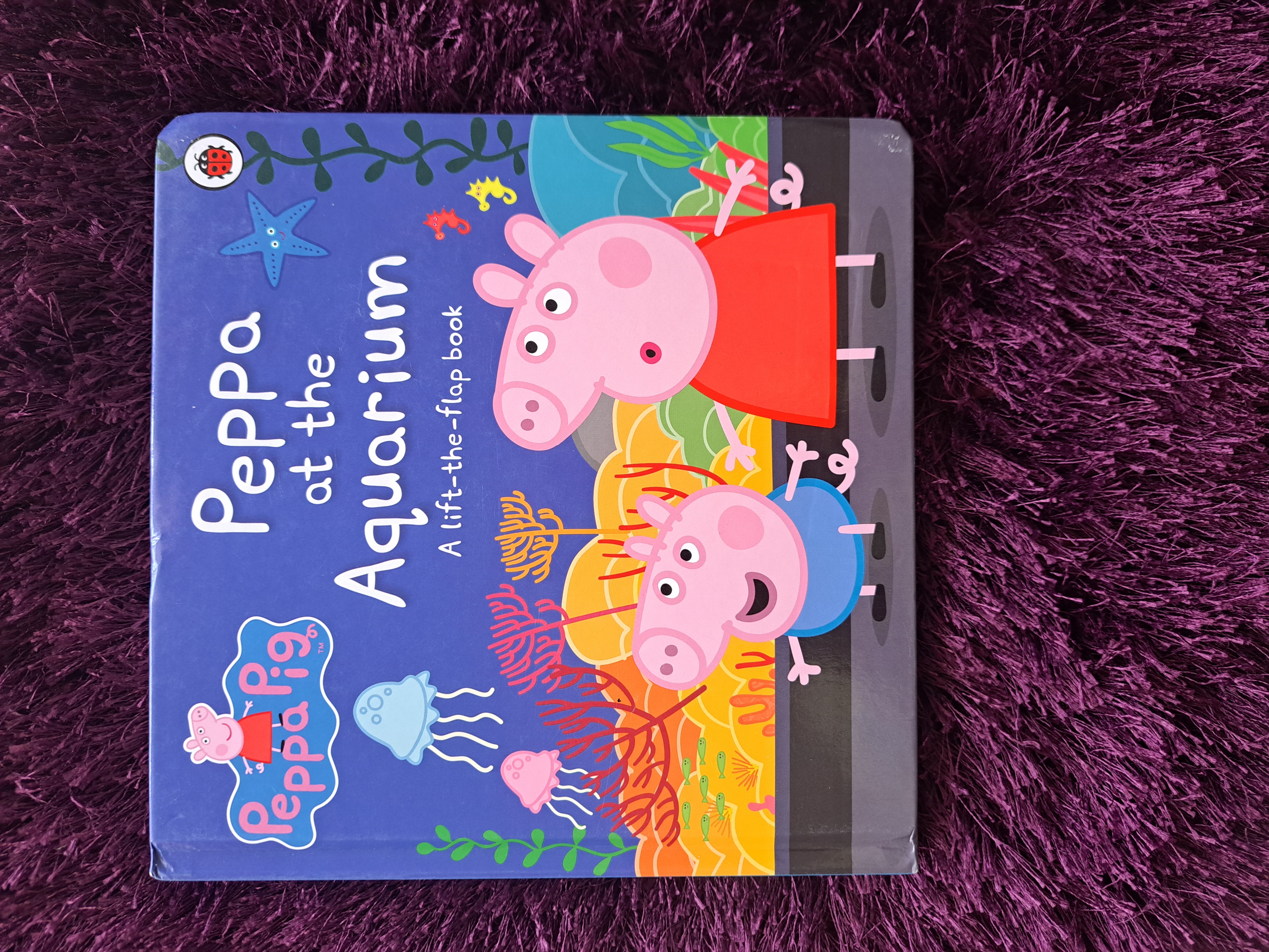 Peppa at the Aquarium 