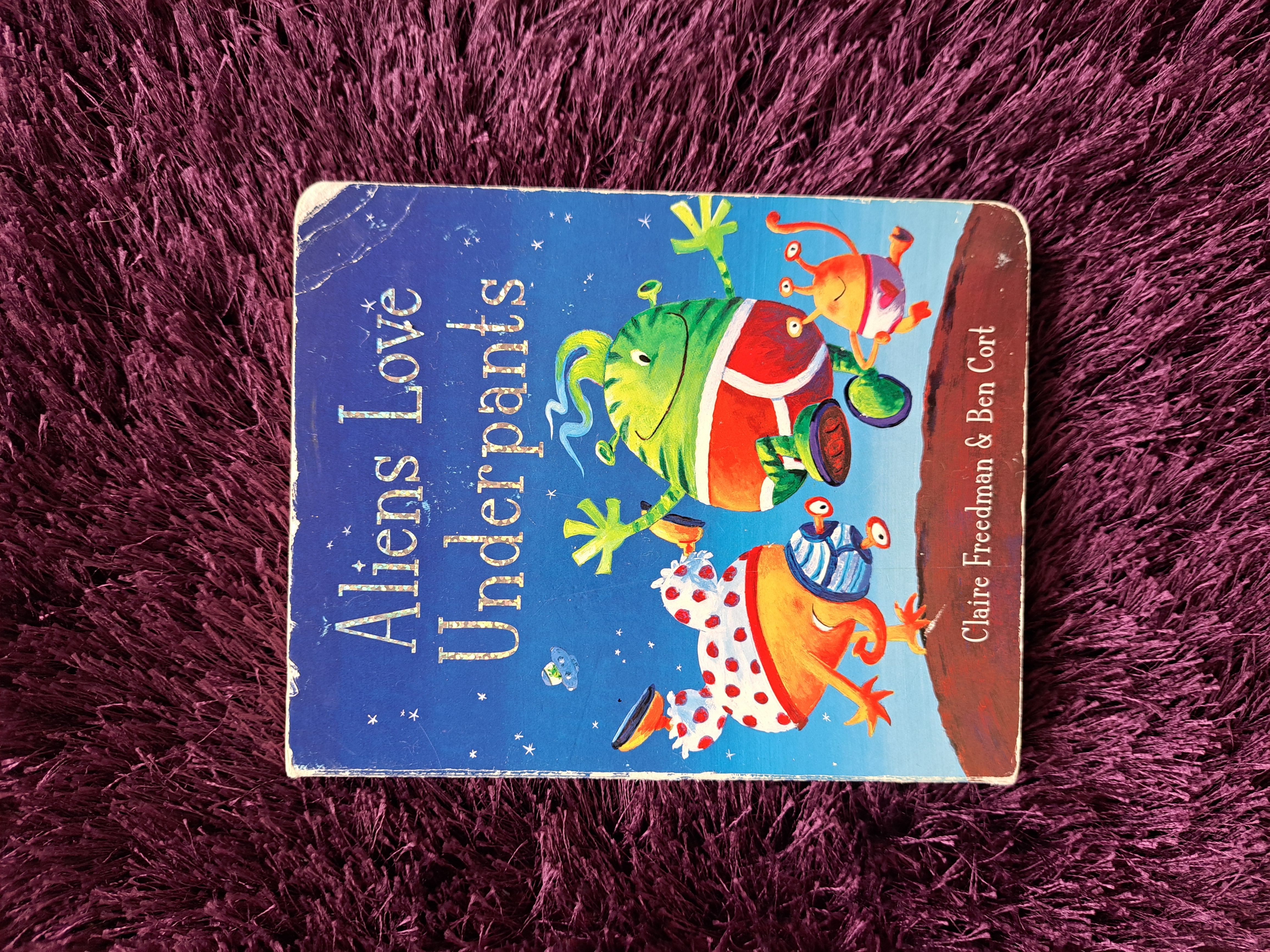 Aliens Love Underpants