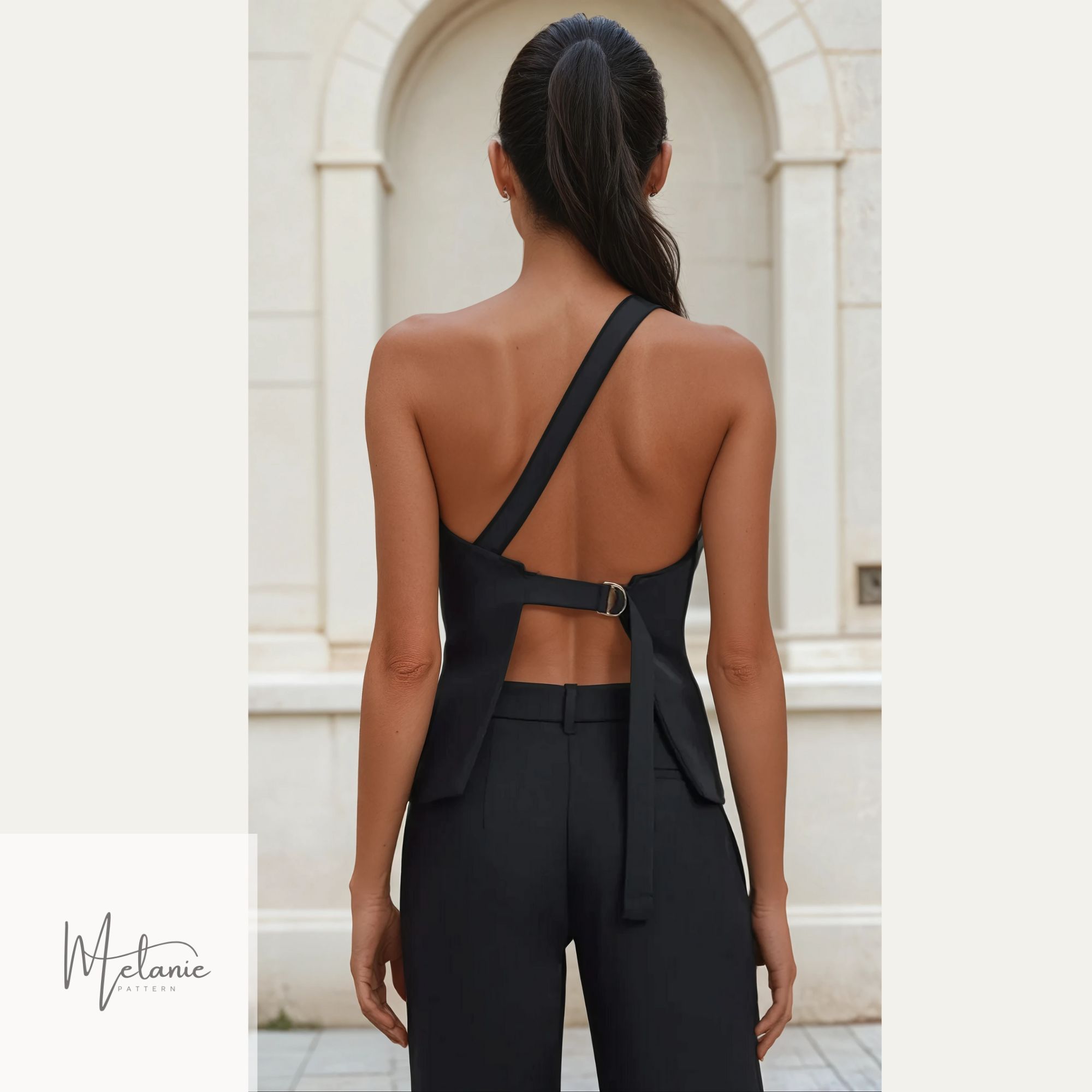 Woman Charlotte Top Sewing Pattern