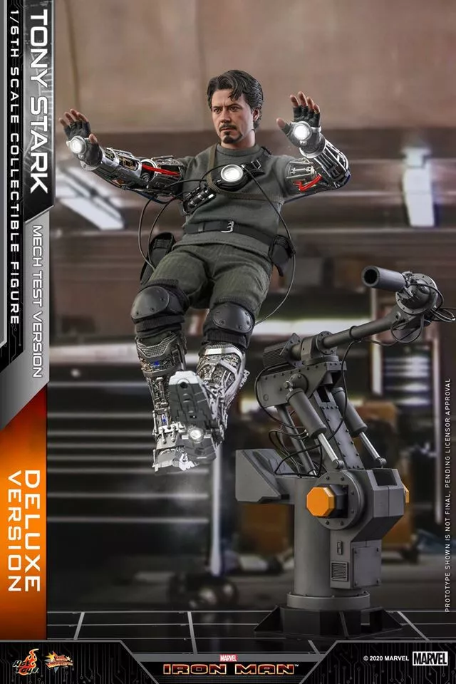 Hot Toys MMS582 Iron Man Tony Stark (Mech Test Deluxe Version) 1/6 Figure