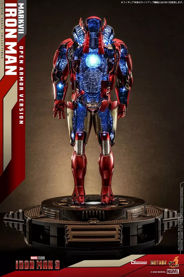 Hot Toys DS004D51 Iron Man 3 Iron Man Mark VII (Open Armor Version) 1/6 Diorama