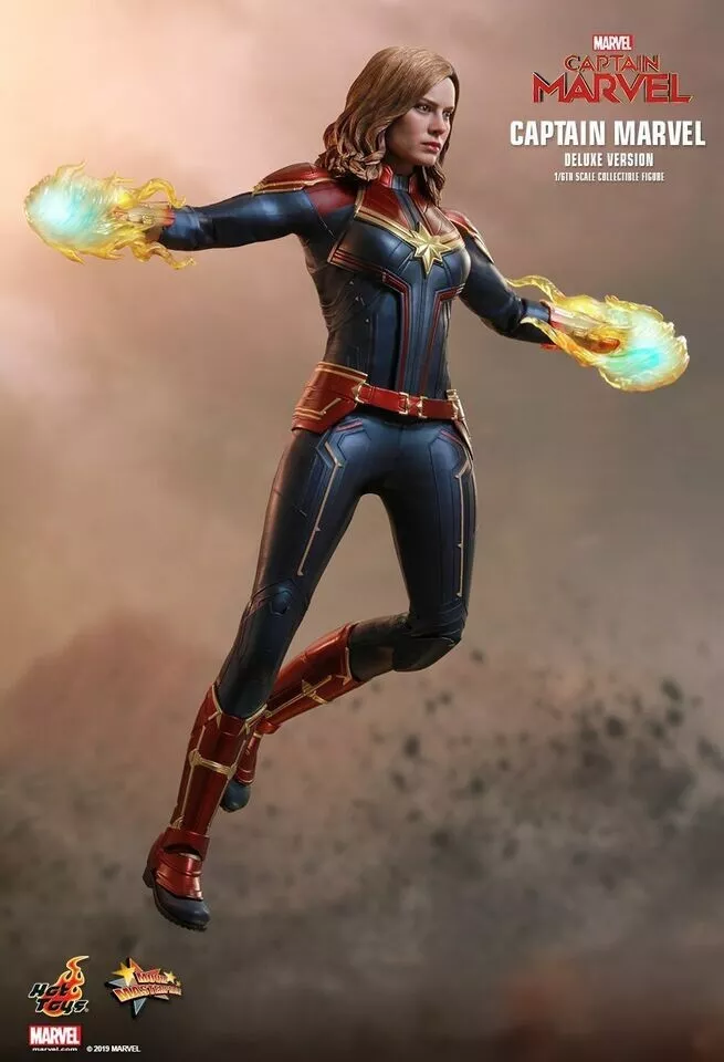 Hot Toys 1/6 MMS522 Captain Marvel - Captain Marvel Deluxe Version