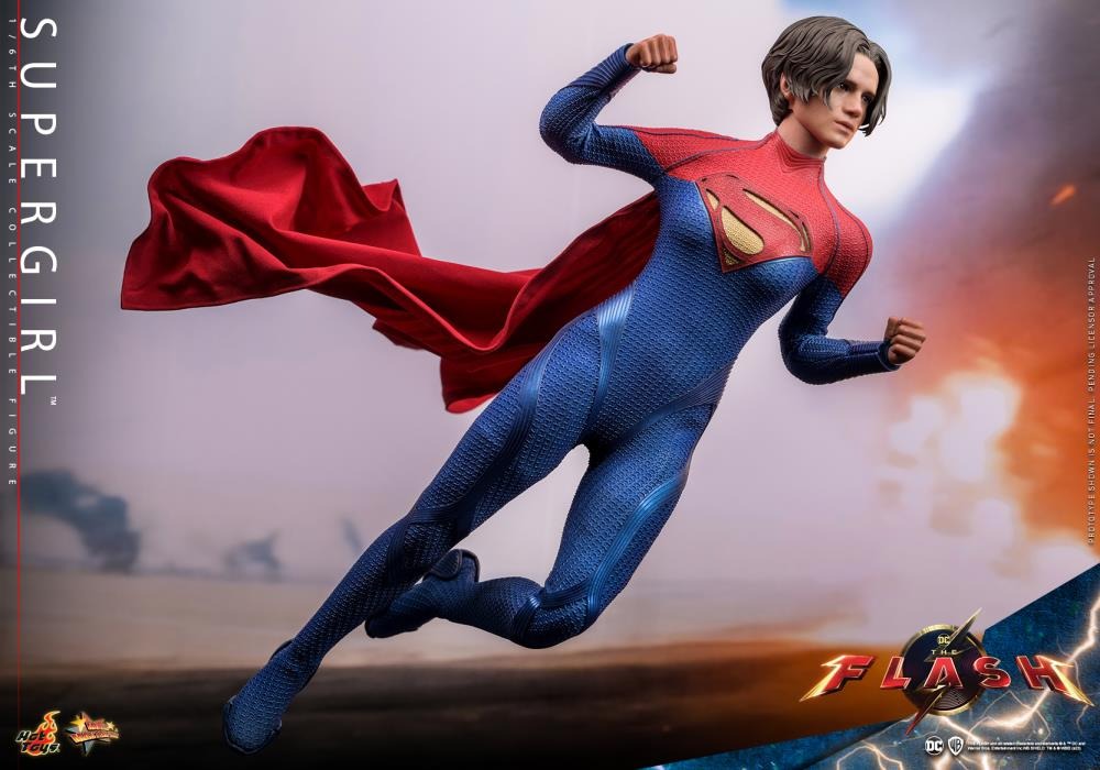 Hot Toys MMS715 The Flash Supergirl 1/6 Figure