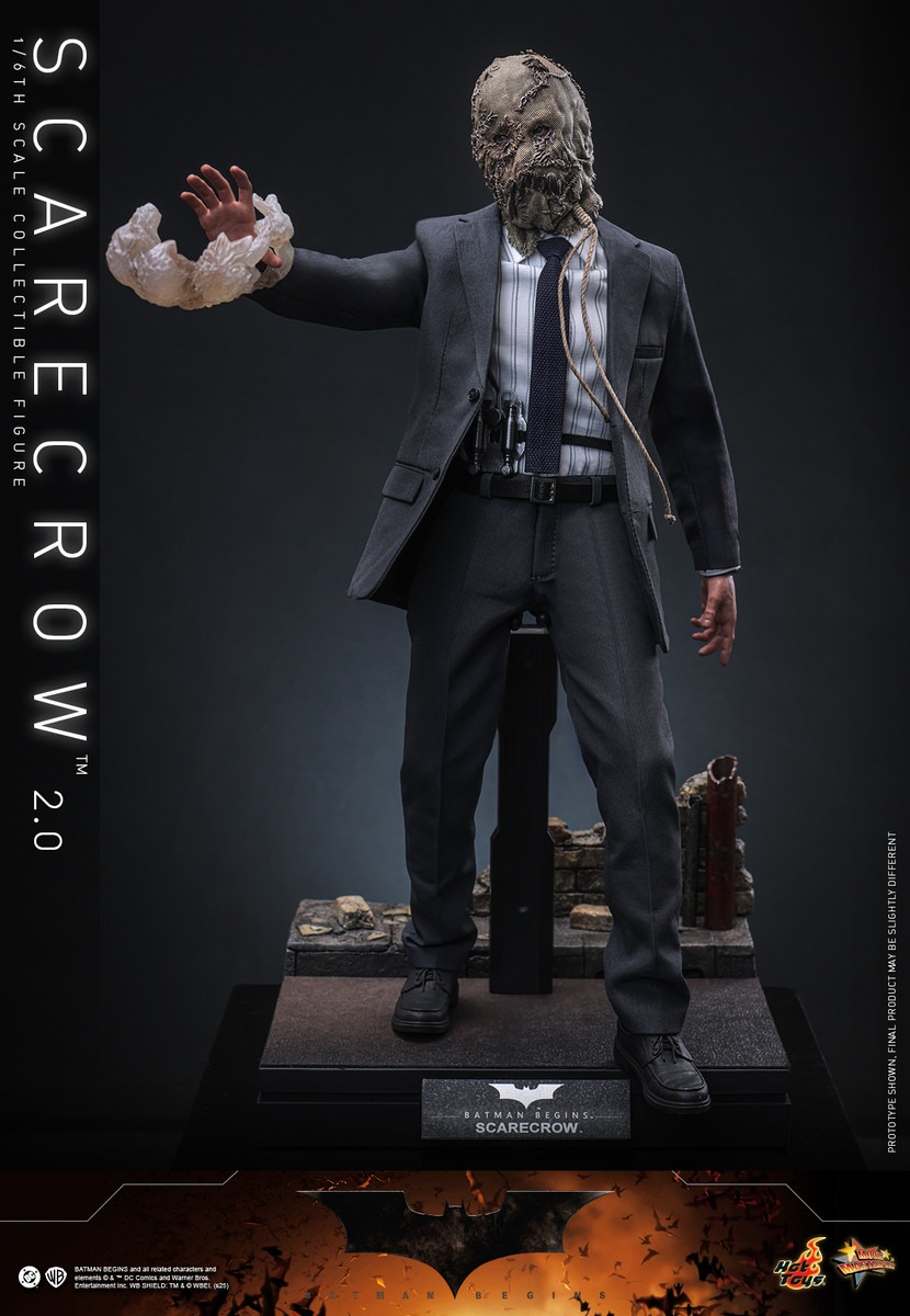 Pre Order! Hot Toys MMS801 Scarecrow 2.0 Batman Begins 1/6th scale Collectible Figure