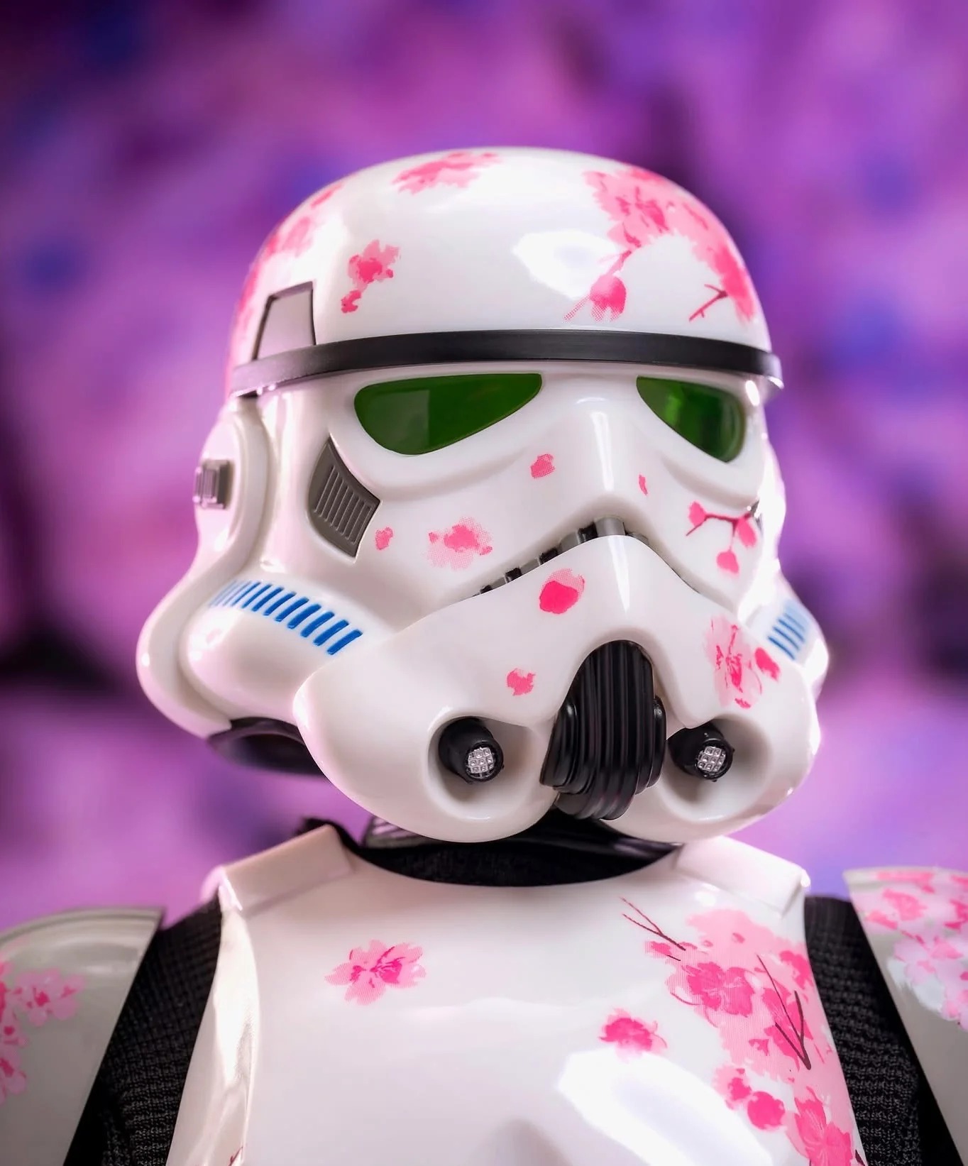In Stock! Hot Toys MMS776 Star Wars - 1/6th scale Stormtrooper (Cherry Blossom Version) Collectible Figure (Hot Toys Exclusive)