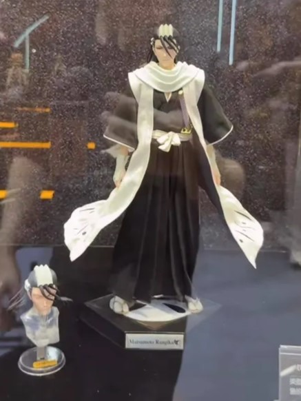 Pre order! Rocket Toys Kuchiki Byakuya - Bleach Official Licensed 1/6 action figure