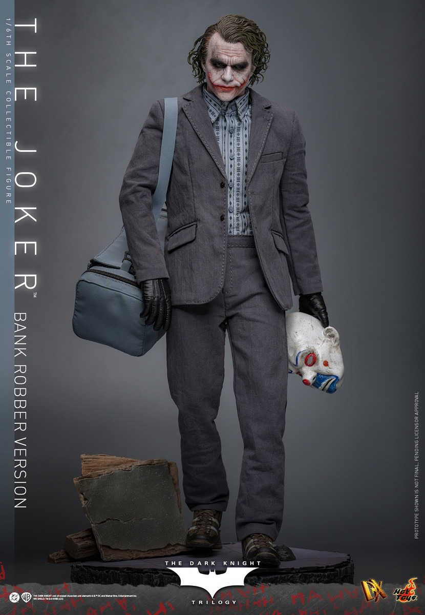 Pre Order! Hot Toys DX50 1/6th scale The Joker (Bank Robber Version) The Dark Knight Trilogy