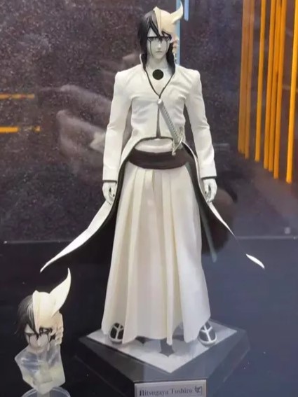 Pre order! Rocket Toys Ulquiorra Cifer - Bleach Official Licensed 1/6 action figure