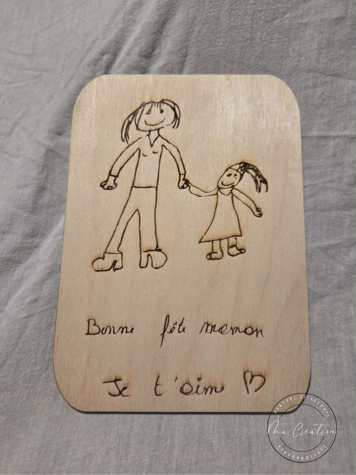Carte en bois gravée 