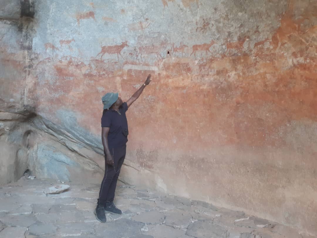 DOMBOSHAVA & CHIKUPO CAVES