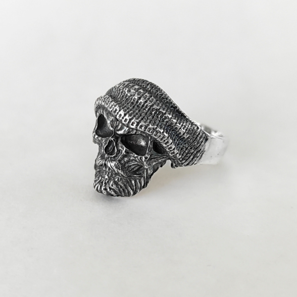 Anillo de calavera