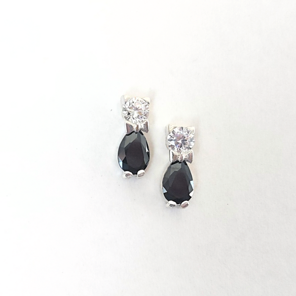 Pendientes de piedras con forma de gato